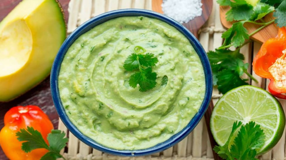 En este momento estás viendo Salsa de Aguacate