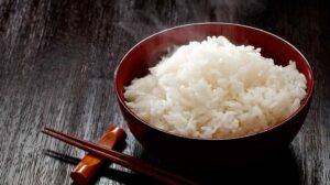 Lee más sobre el artículo Como Preparar Arroz Blanco Perfecto