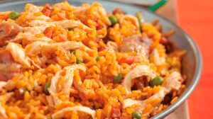 Lee más sobre el artículo Arroz con Pollo