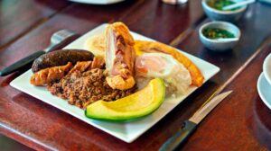 Lee más sobre el artículo Bandeja Paisa