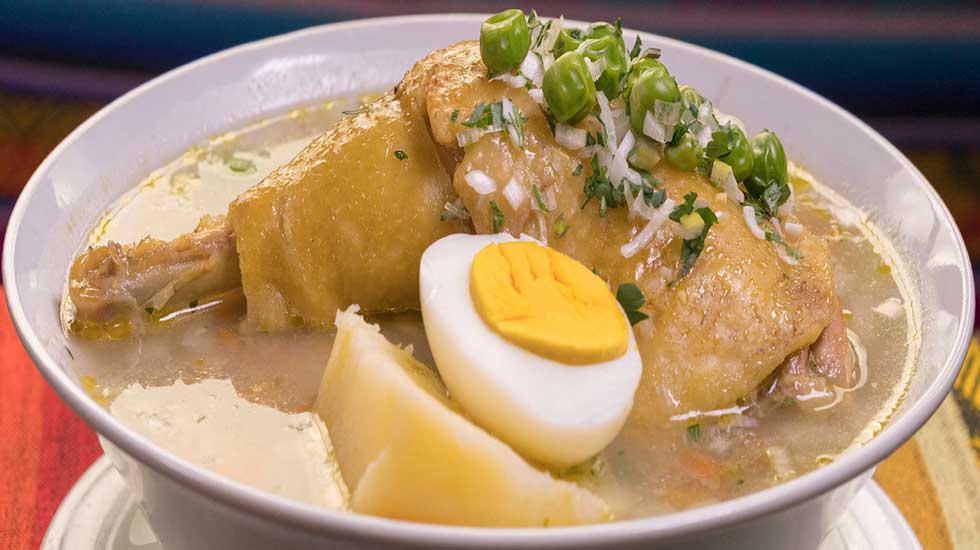 En este momento estás viendo Caldo de Gallina Criolla